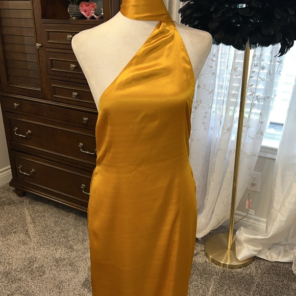 Khanums x REVOLVE Kara Pearl Trim Maxi Dress in Yellow - Picture 8 of 14